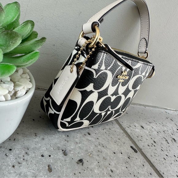 NWT Coach Nolita 15 In Signature Canvas - Picture 2 of 11